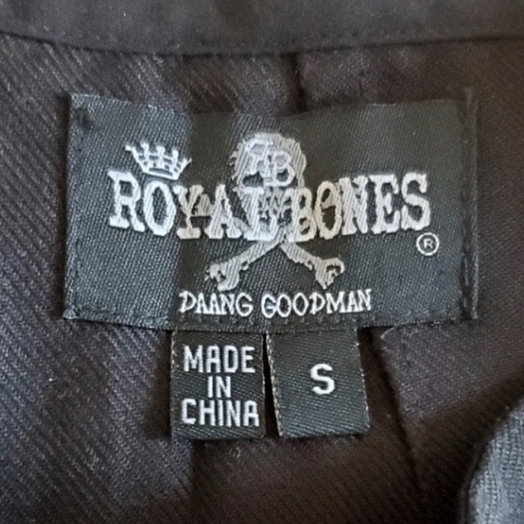 Dolls Kill Gothic Silver Chain Pleated Skirt - Picture 6 of 7